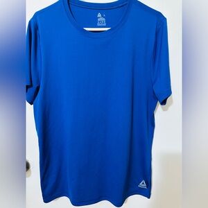 Reebok blue t-shirt size L 100 Polyester